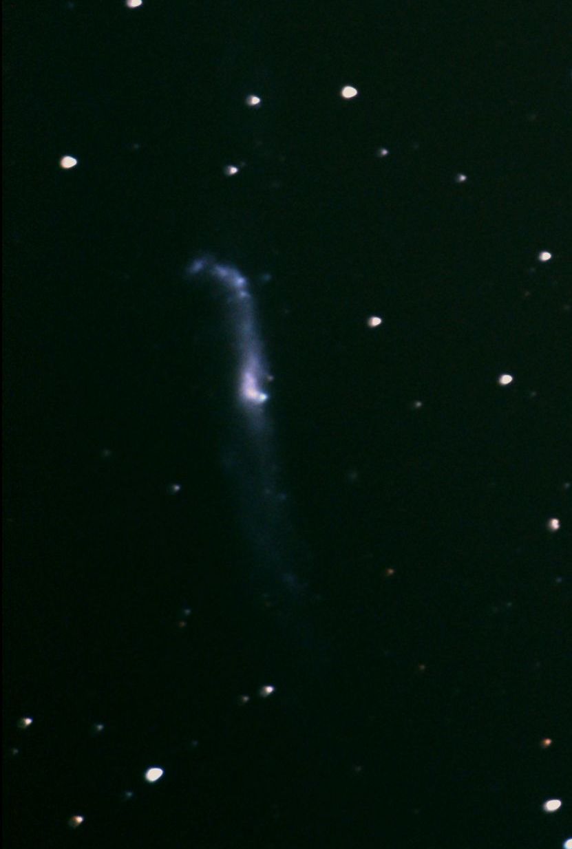 NGC4656-baton-de-hockey-reduit.jpg