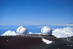 Les deux télescopes Keck sur le Mauna Kea à Hawaii