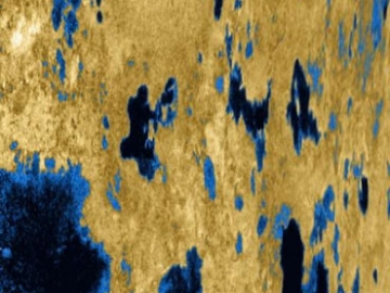 Cette vue en fausses couleurs réalisée par le radar de la sonde Cassini montre les lacs à la surface de Titan