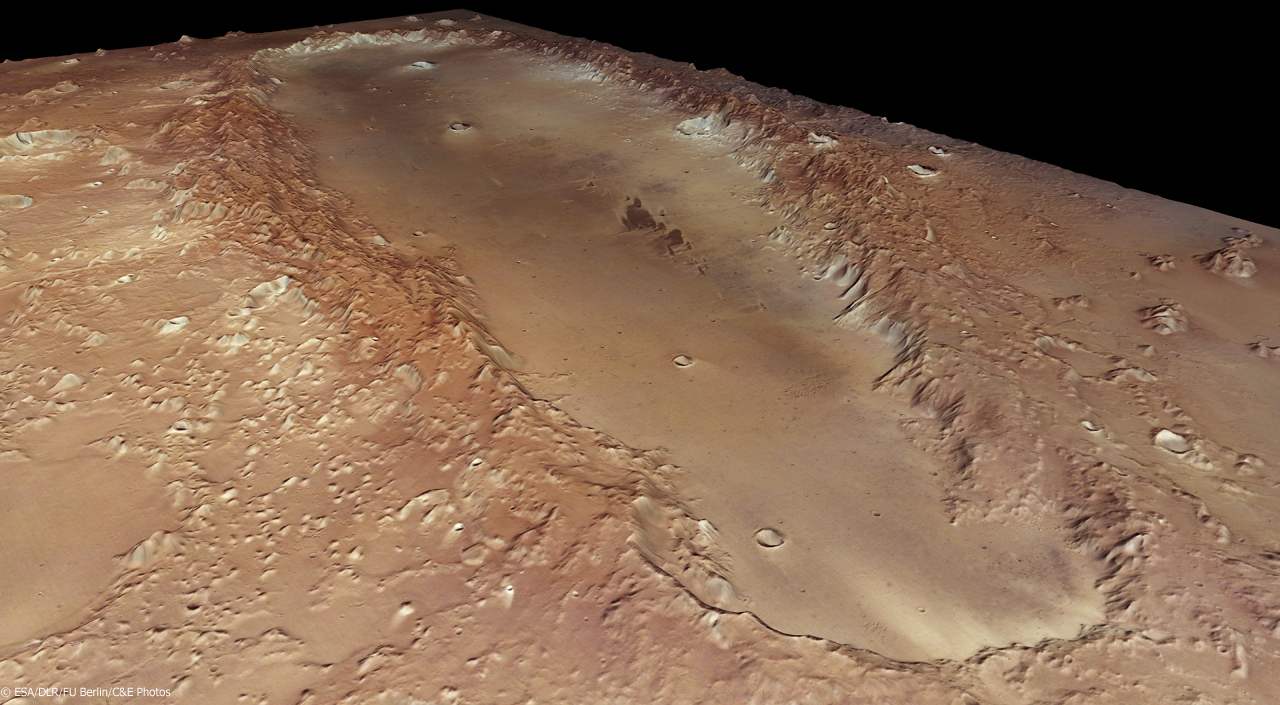 Le cratère Orcus Patera dans l'hémisphère Est de Mars.