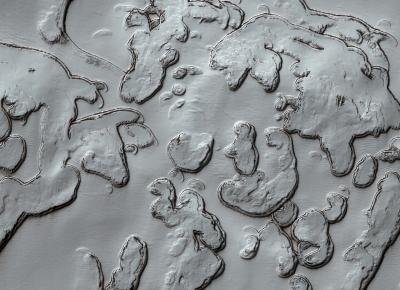 Photographié par la caméra Hirise de MRO, le pôle sud de Mars est recouvert de neige carbonique persistante
