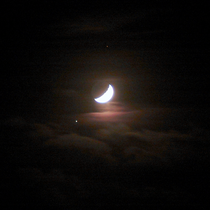 Júpiter e Lua em 19-Abril-2002 00:20 UTC