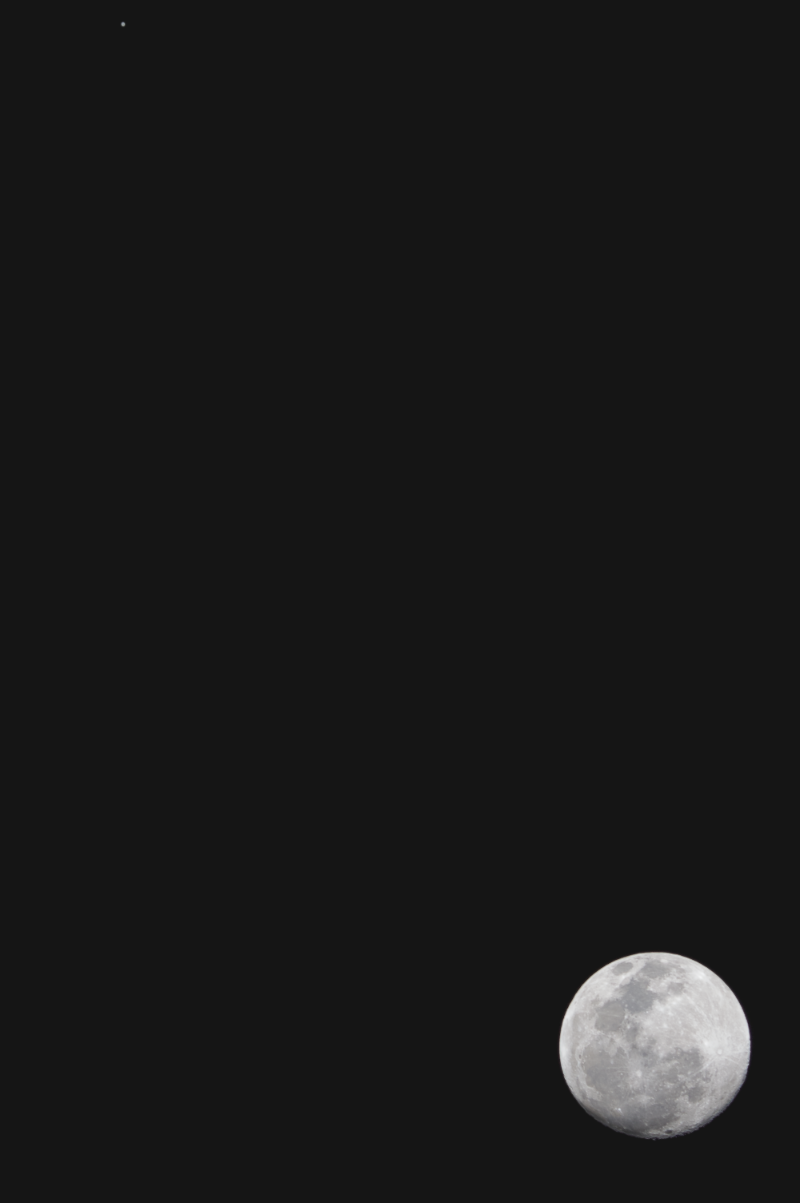 Lua e Júpiter 21:19 UTC