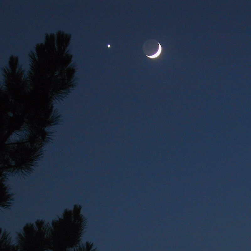 Lua, Vénus e Júpiter em 13-Junho-2002 20:59 UTC
