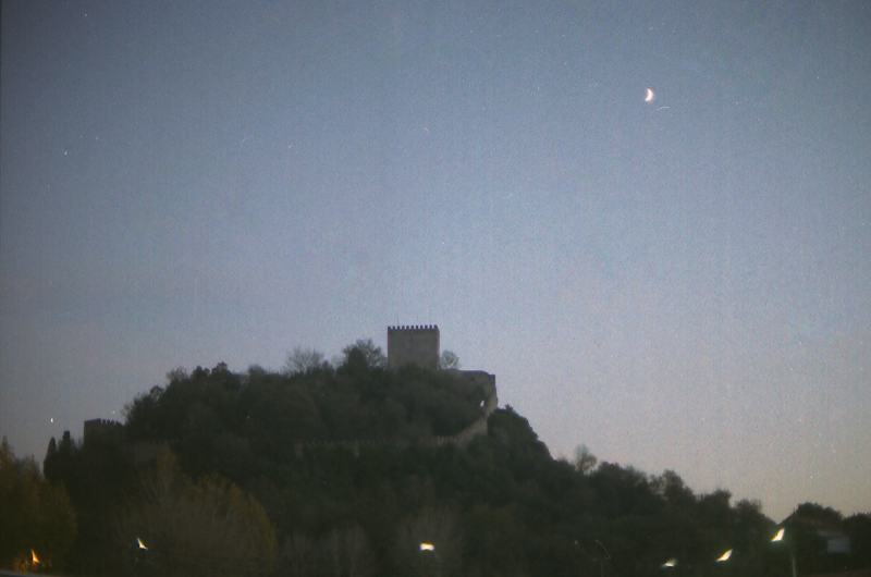 O Castelo de Leiria e a Lua em 9 de Novembro 2002