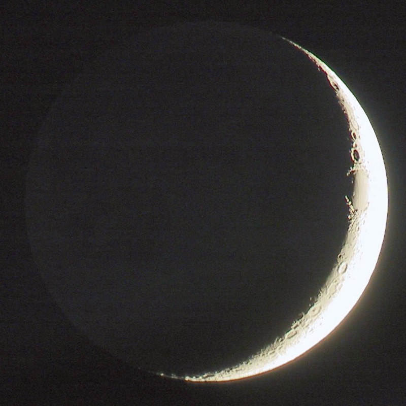 Lua e a luz da Terra na parte não iluminada em 09-Setembro-2002 19:39