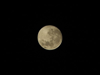 Lune_E20_L100-600.jpg (6142 octets)