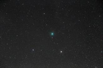 Comete_41PTuttle-Giacobini-Kresak_21x90s_Canon6D_Canon200mm-F4p5_iso6400-vig.jpg