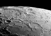 Le limbe de la Lune, le bassin Zucchius-Schiller et Bailly