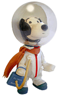 "Snoopy astronaut" , 9" de haut, fabriqu en 1969 par Determined Productions. Cet objet de collection se vend entre 225-425 $US chez Gasolinealleyantiques ou Comic-mint aux Etats-Unis.