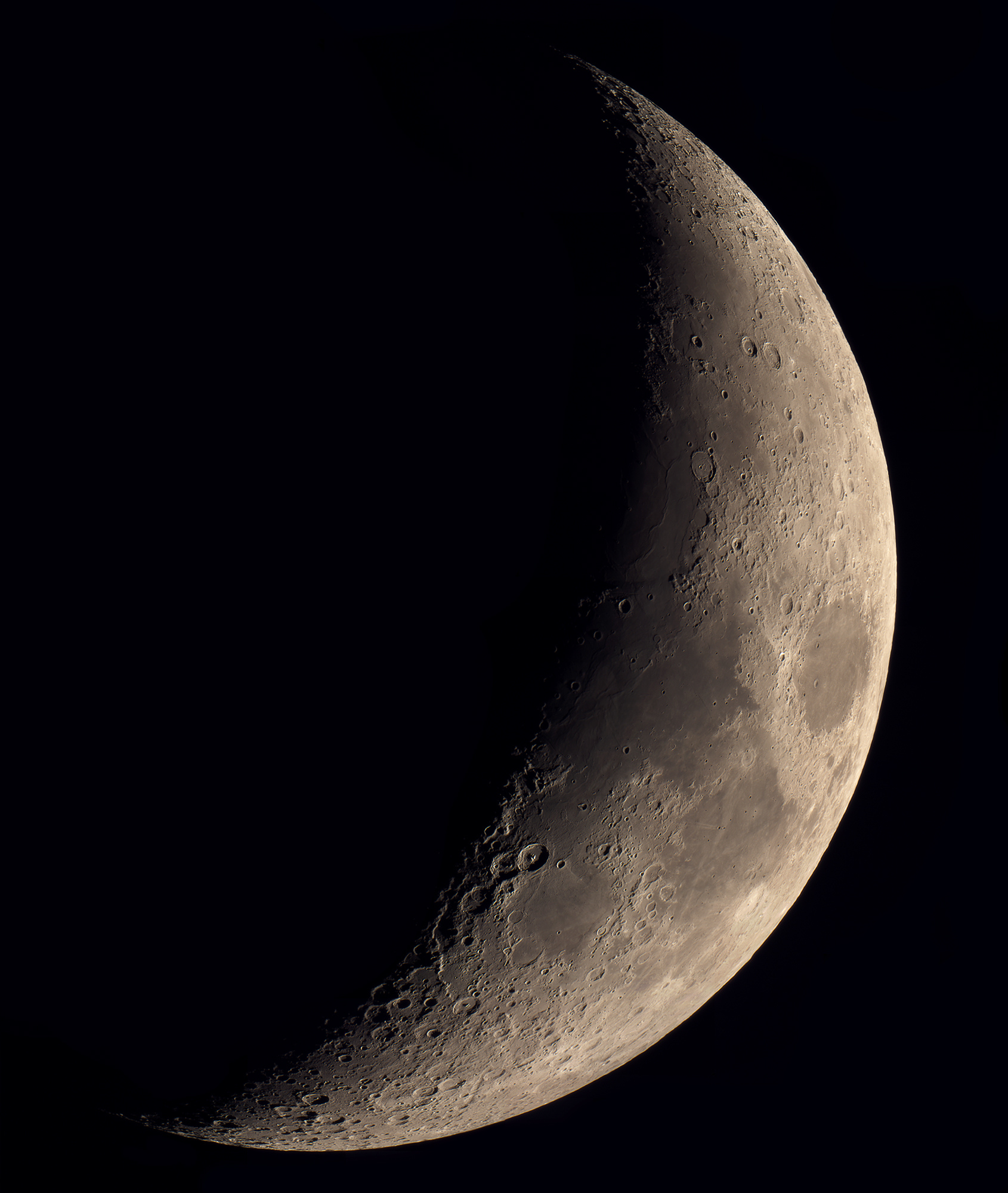 large.Lune-20180122.jpg.f86900fa08dfe9dd34166c6e091db506.jpg