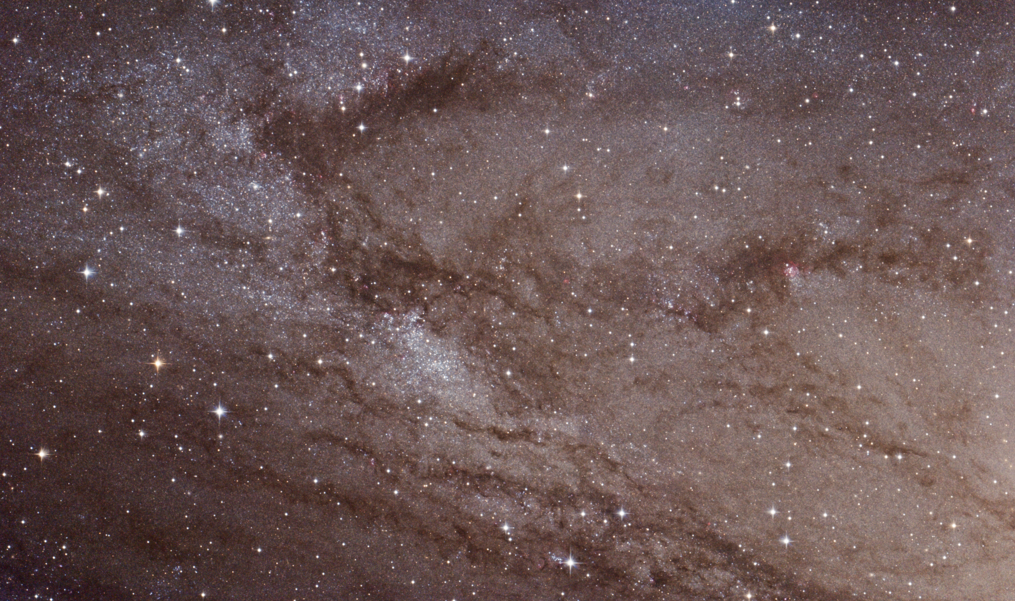 NGC_206_RSB_+_DECONV_FB.jpg