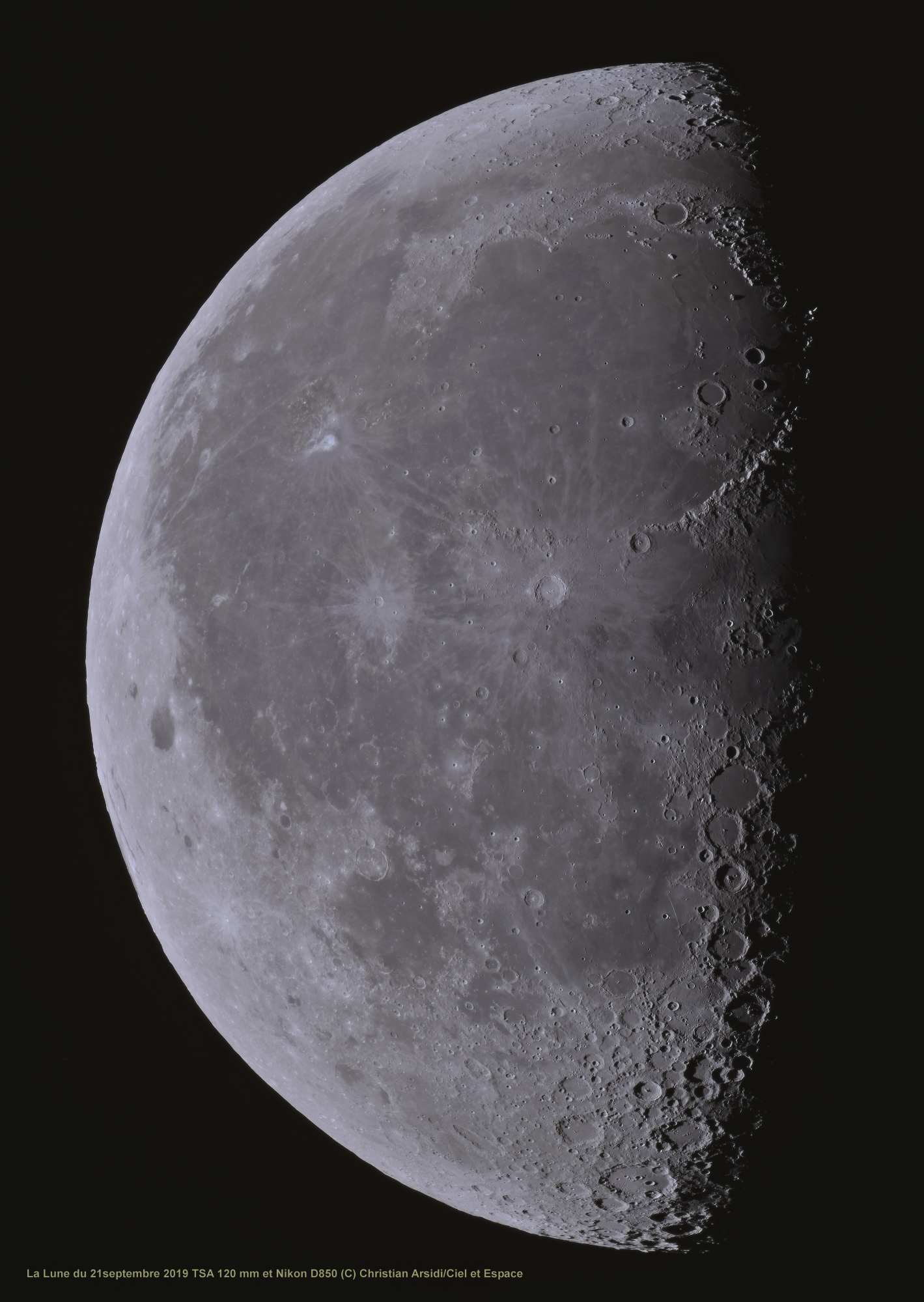 La Lune 35 images V2 TTB 100% JPEG V3.jpg