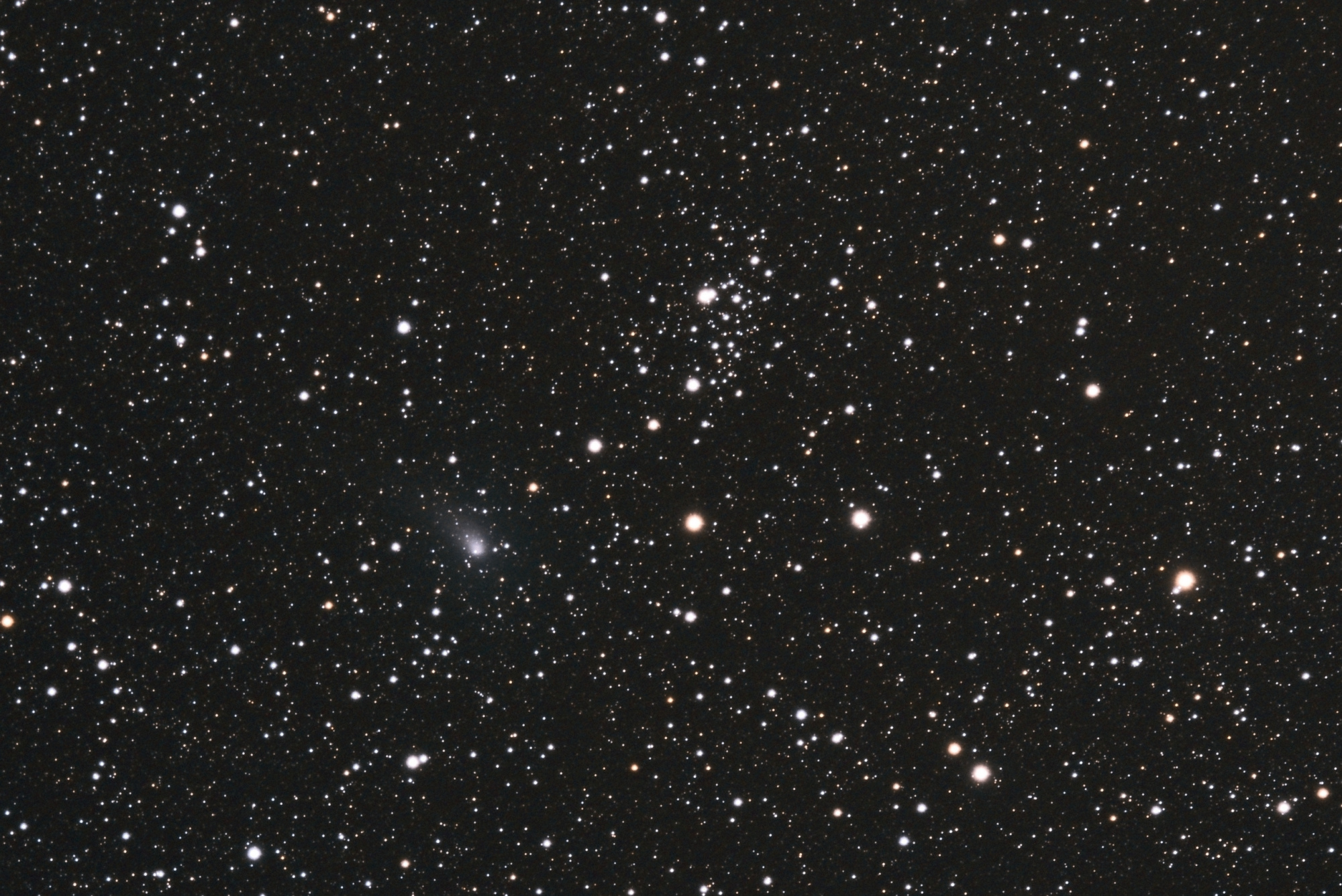 comete2.thumb.jpg.d7914b4e086802b1fdc6c44b546b70ce.jpg
