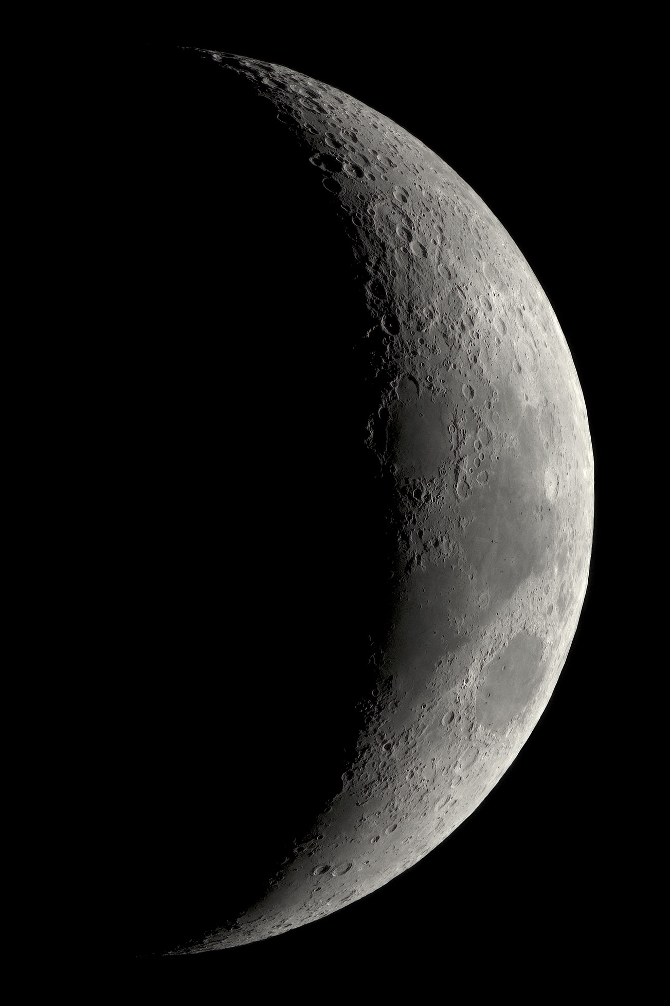lune-3-7-1-1-1-1.jpg.10271dc2fec7b91d28f4fcef0a88451f.jpg