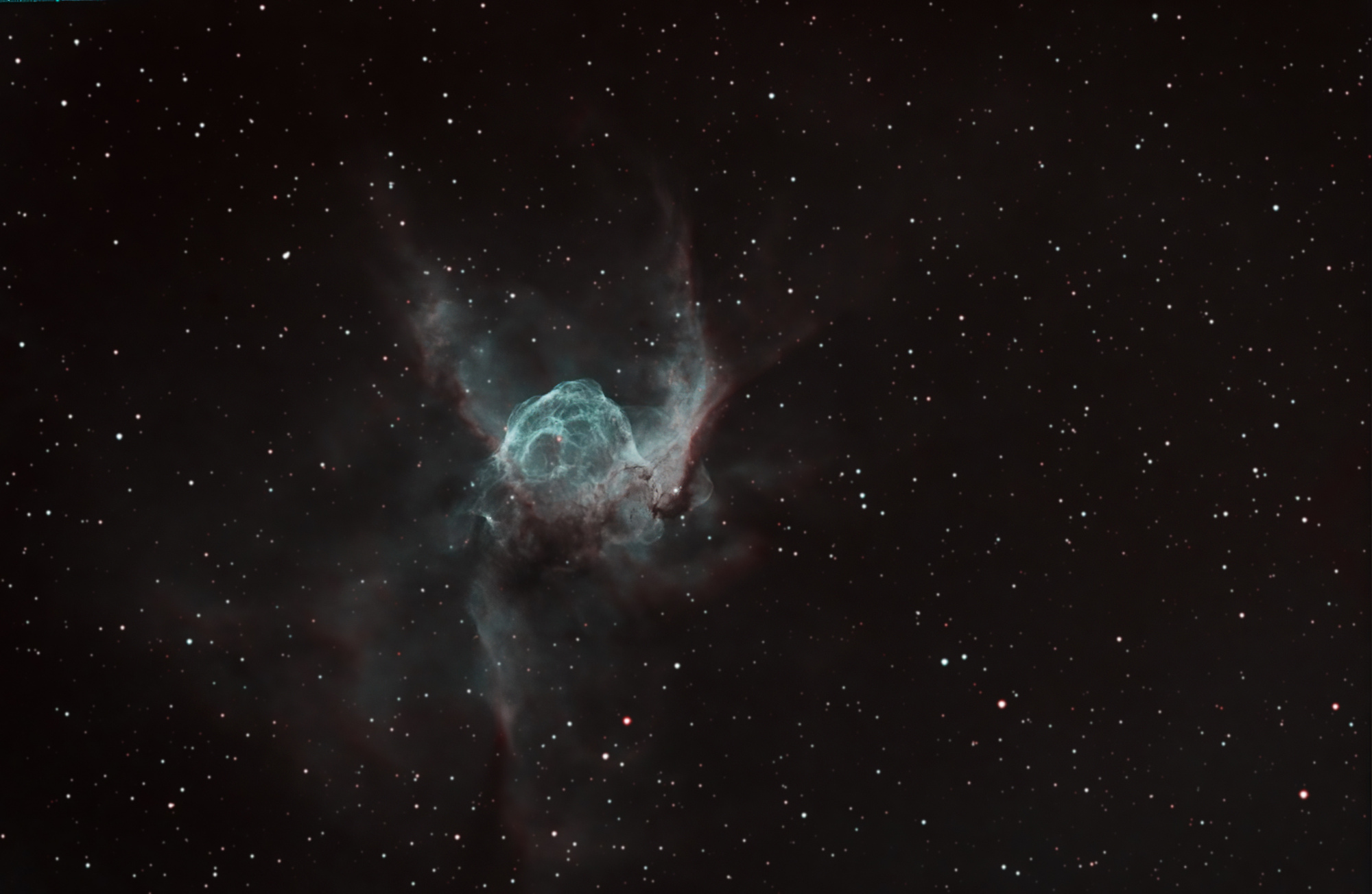 NGC2359_H_HOO_siril_carre_AL_capture_PS_final.thumb.jpg.76c46c4b88e6cc990029ac613e40bb43.jpg