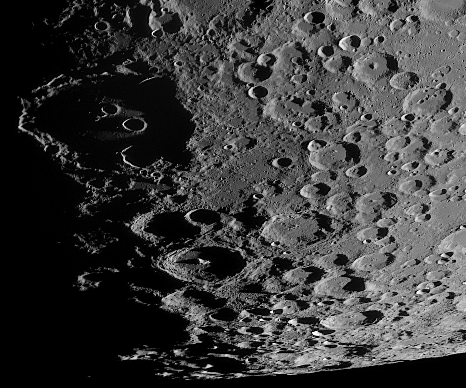 Lune-20210420_Mosa-ba15_V-Cla-PSr.jpg.c6393fc4ba15fedf7297716825a4bd9b.jpg