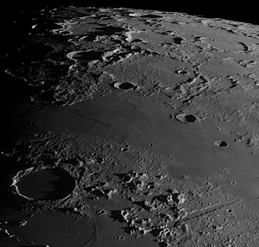 Lune-20210420_Mosa-ba15_V-Pla-PSr.jpg.c60547dec5548744d293de755279e7d8.jpg