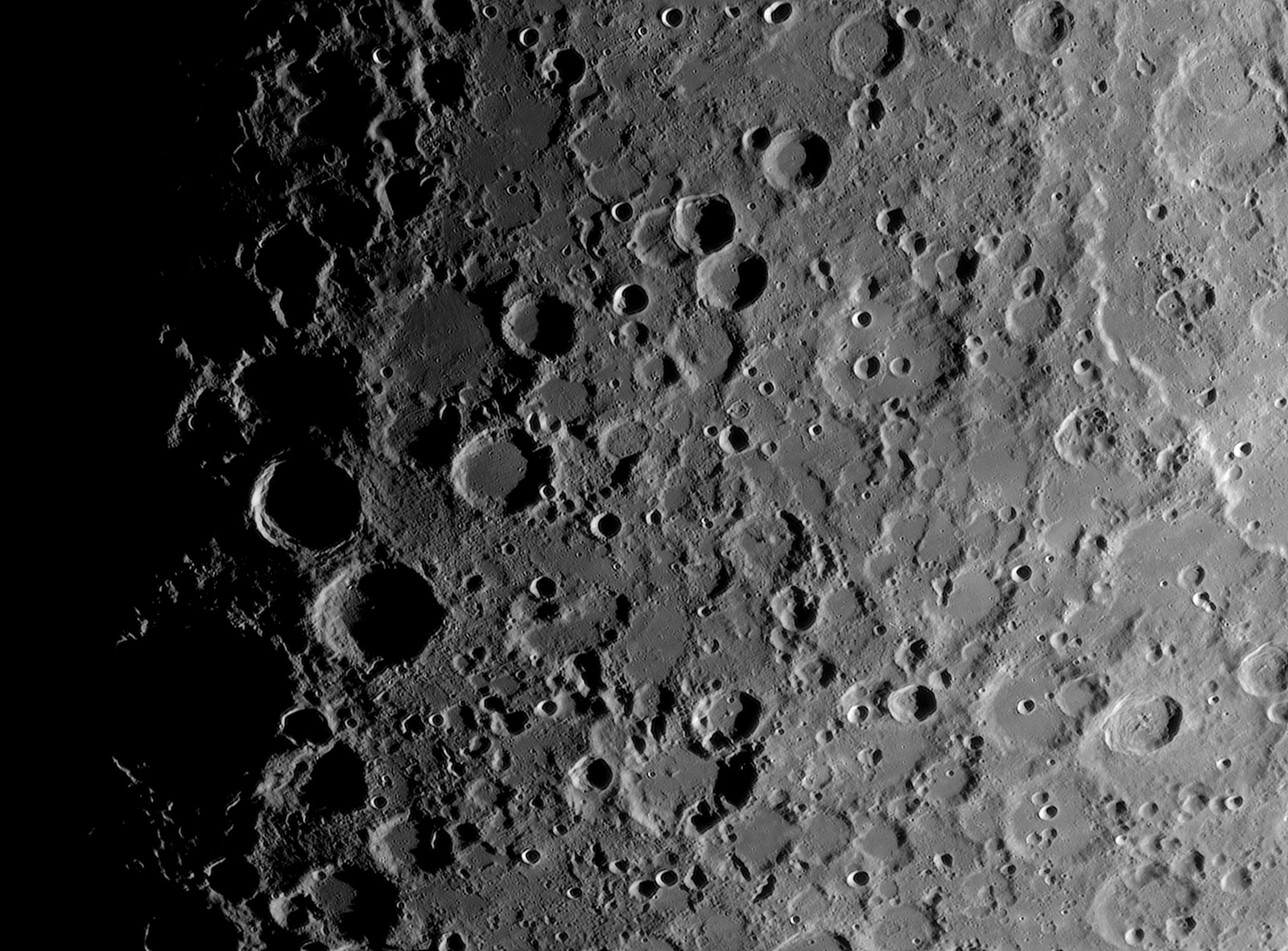 Lune-20220208_X-ba-05-AS.jpg.744ed564edbf031e28af7aa35c87611f.jpg