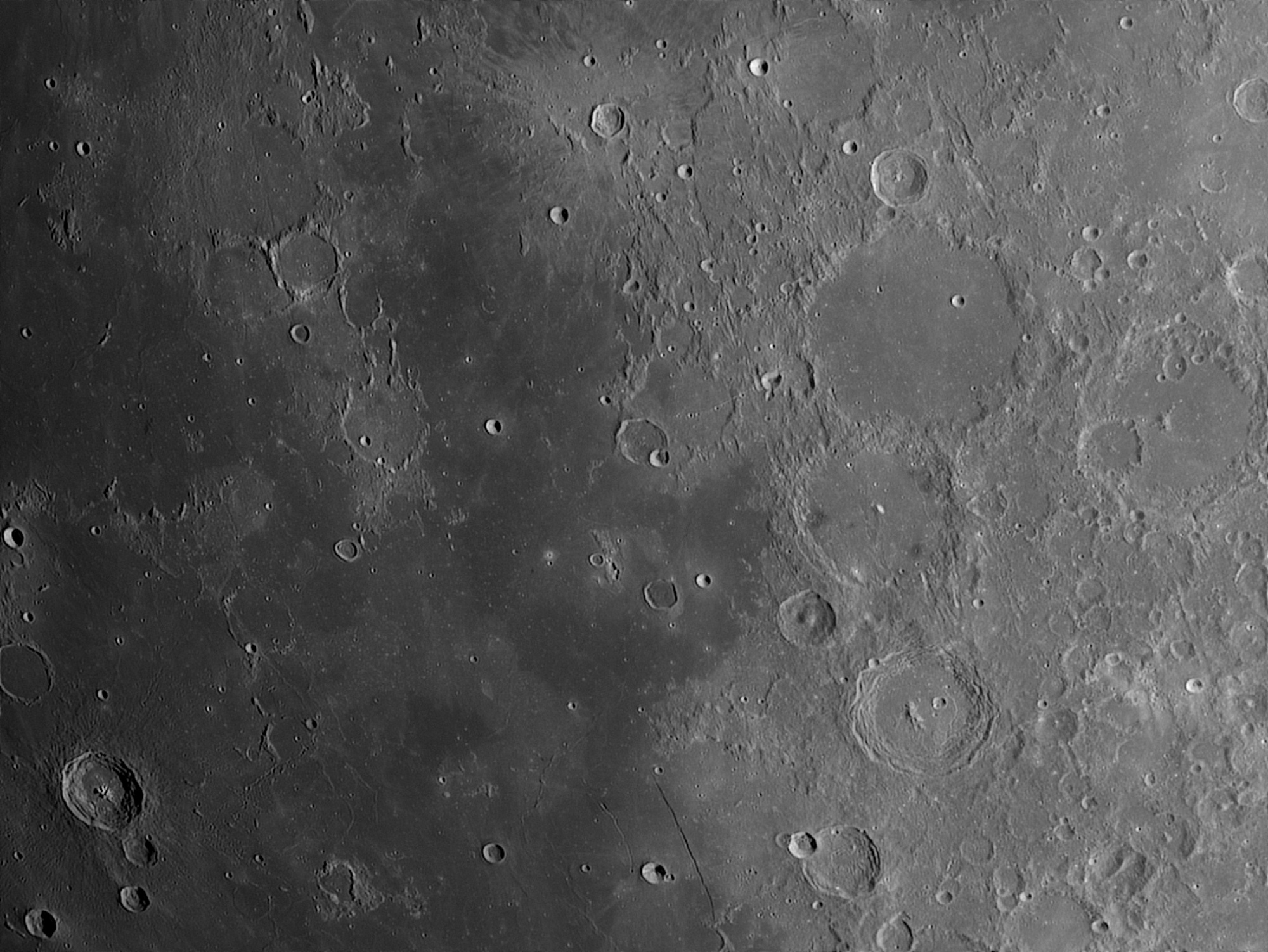 Lune-20201125_PAA-ba-AS2.thumb.jpg.3ee9becfdf0dcec2a08b75c3648a3f5e.jpg