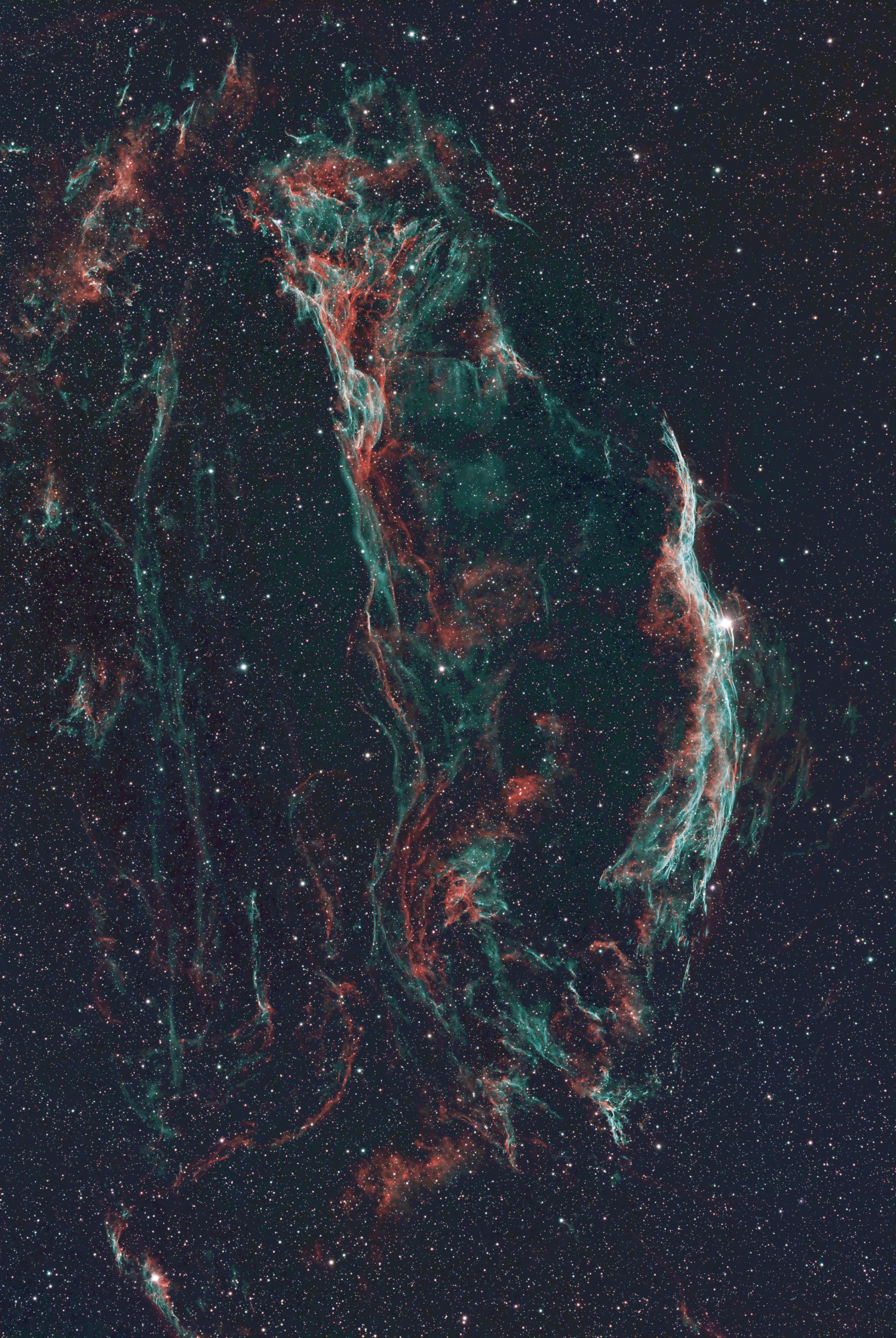 NGC6960_et_triangle_de_pickering_mod_FB_psp.jpg