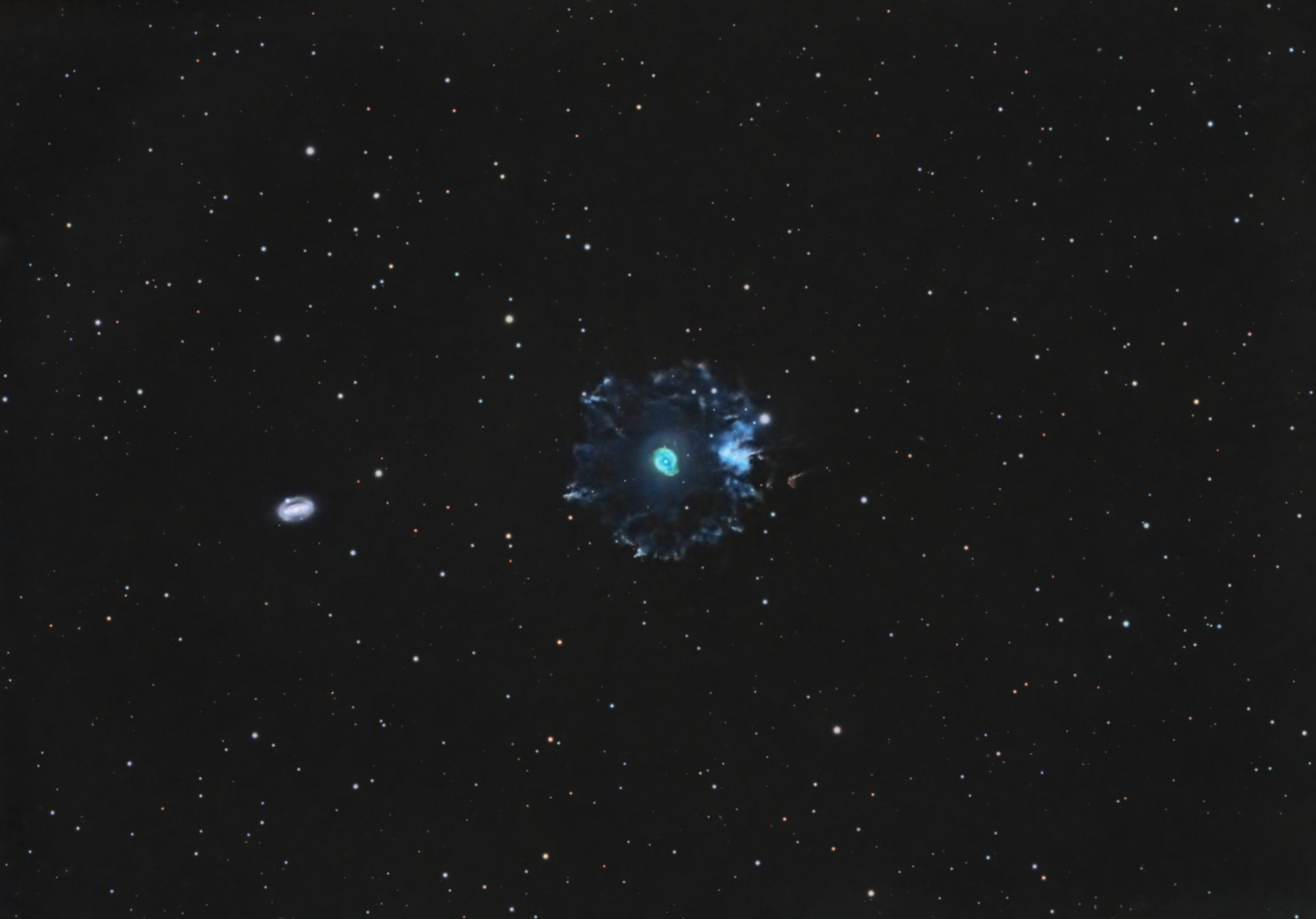 6690ce9a06327_NGC6543cateye180s-Meade10-Lquad_RGB-finale.thumb.jpg.035f747b463b9d82e950d8c14c6bf3c7.jpg
