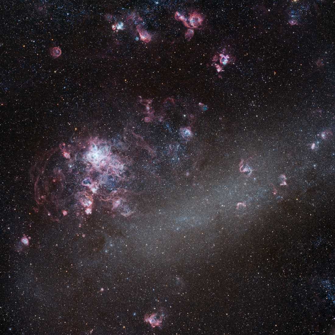 T08-NGC2070-HLRGB_1100.jpg